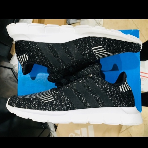 adidas Shoes - adidas SWIFT RUN ORIGINALS Women’s